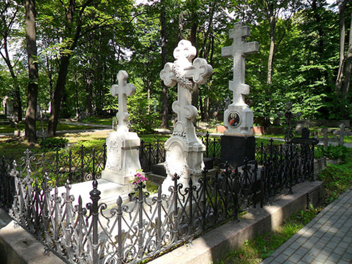 Tomba del poeta Fëdor Tjutčev (1803-1873) nel cimitero del monastero di Novodevichy