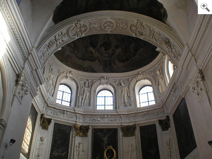 Stuckaturen in der Dominikanerkirche in Lublin (PL)